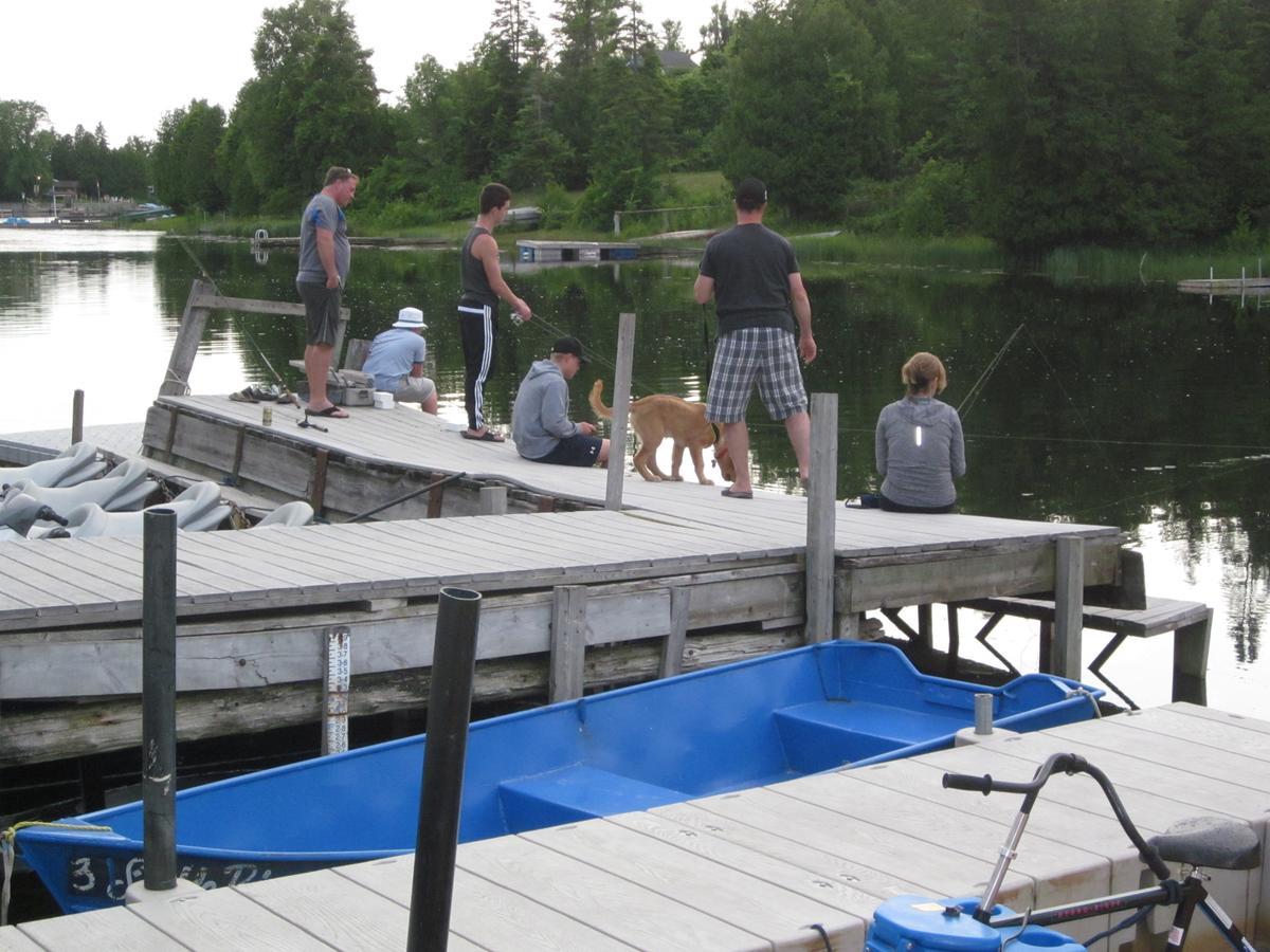 Sauble River Marina And Lodge Resort Sauble Beach Kültér fotó